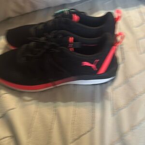 Puma Women's Athletic Shoes - Black and Pink